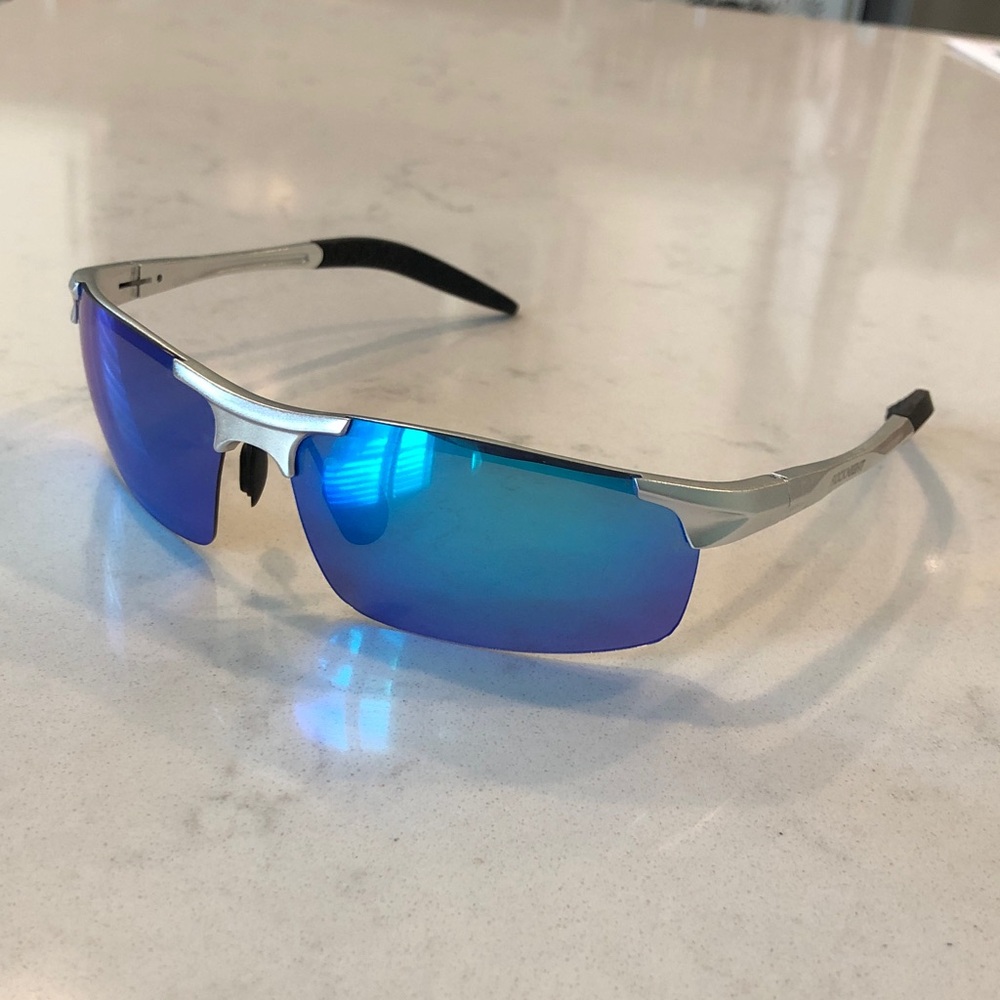Stylish Silver and Blue Sunglasses